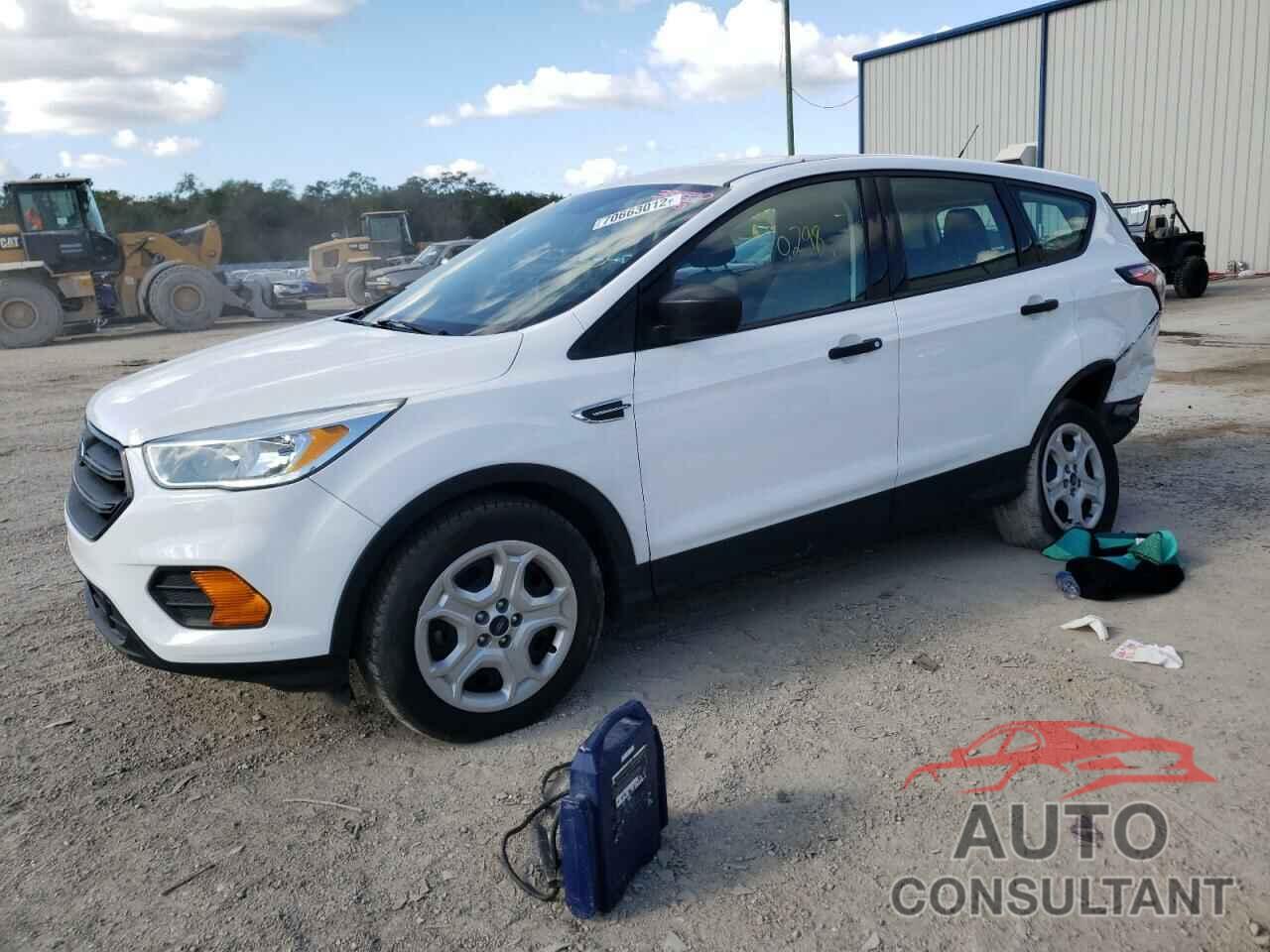 FORD ESCAPE 2017 - 1FMCU0F78HUB56986