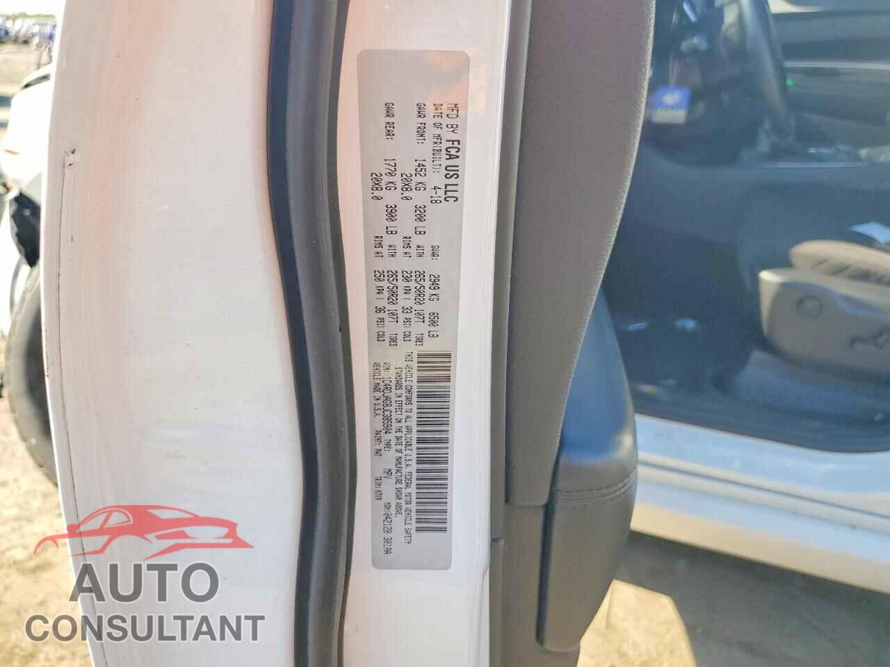 DODGE DURANGO 2018 - 1C4RDJAG8JC385904