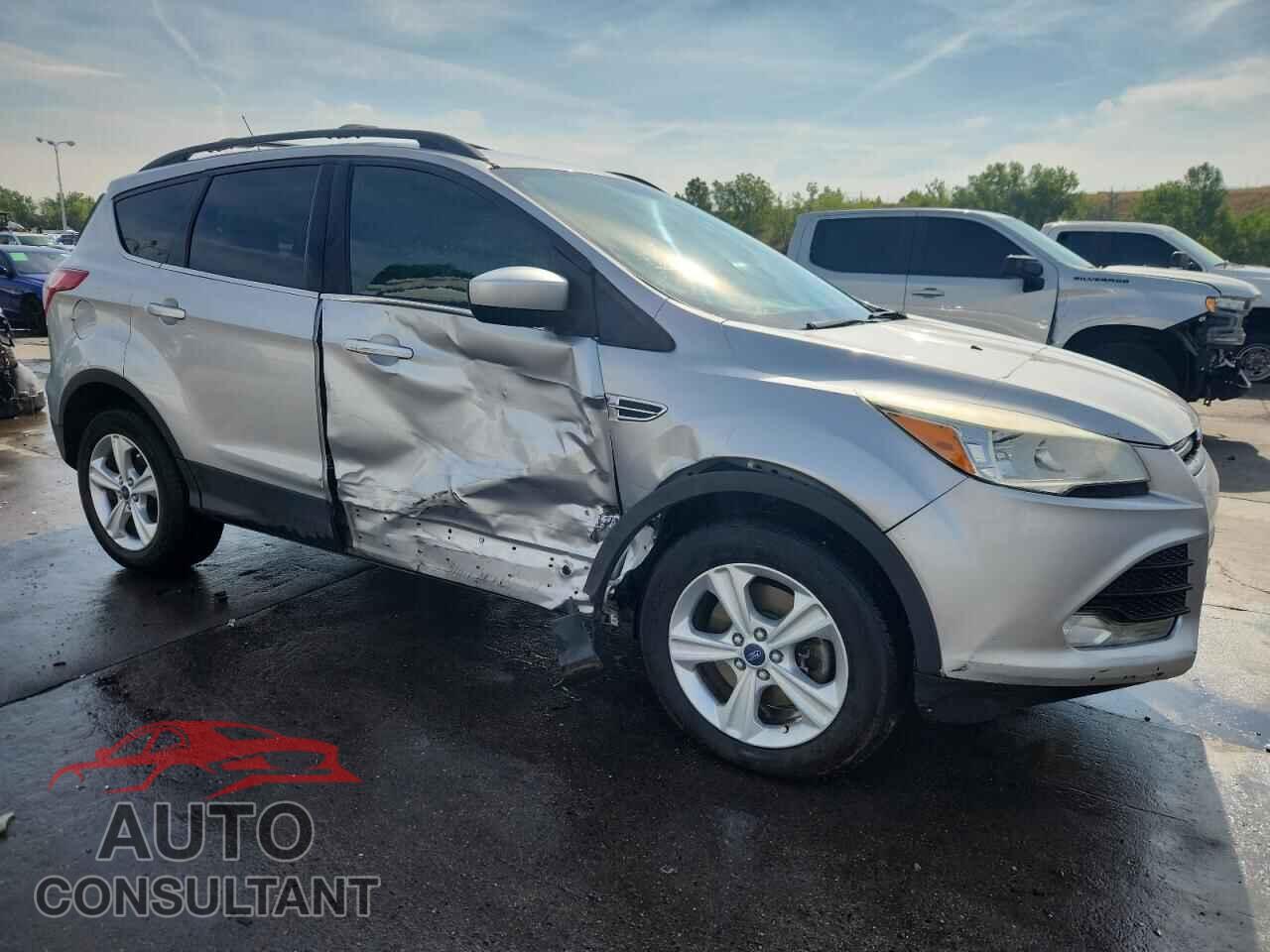 FORD ESCAPE 2013 - 1FMCU9G95DUB23457
