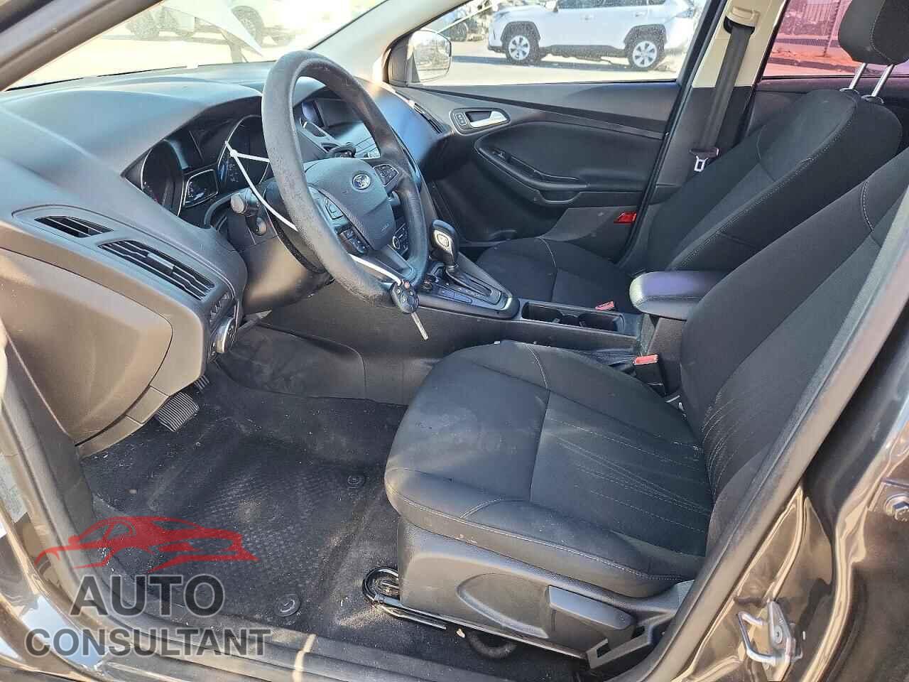 FORD FOCUS 2018 - 1FADP3FE2JL288059