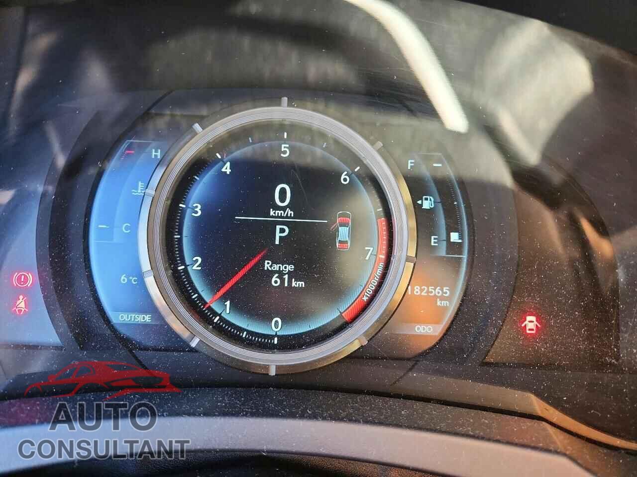 LEXUS IS 2015 - JTHCE1D29F5010097