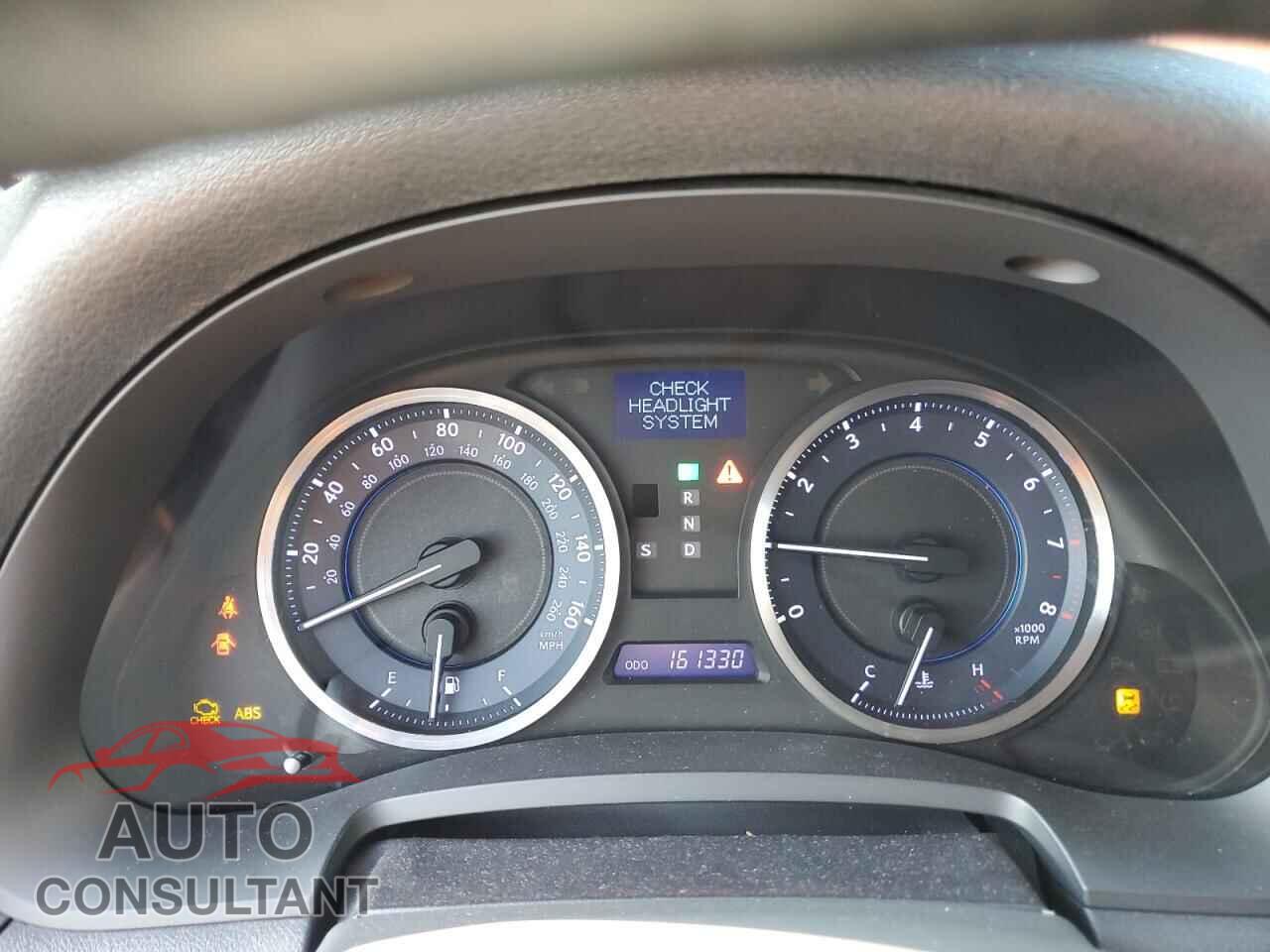 LEXUS IS 2011 - JTHCF5C21B5052716
