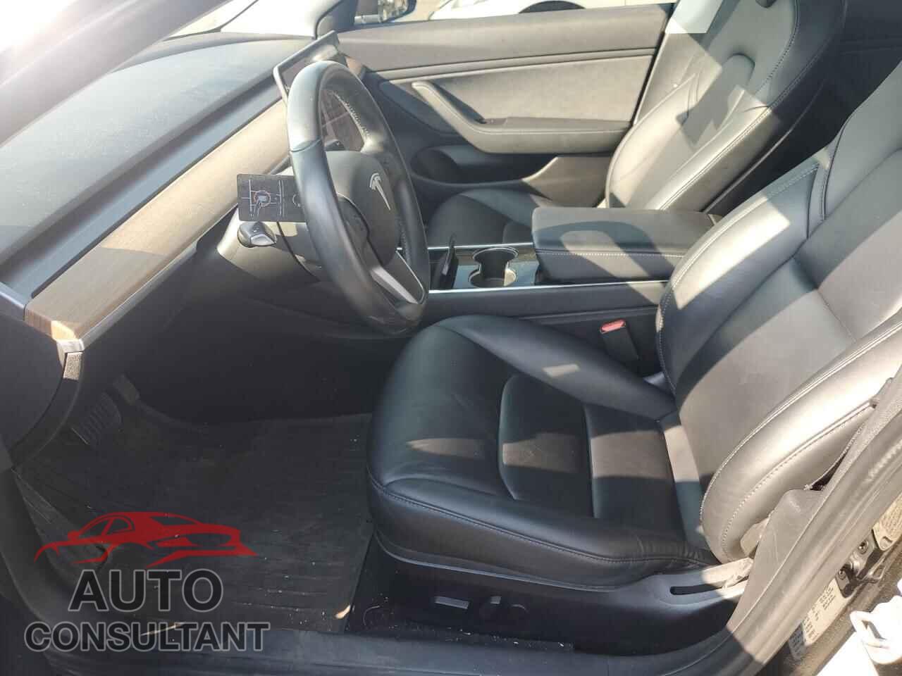 TESLA MODEL 3 2019 - 5YJ3E1EB0KF194399