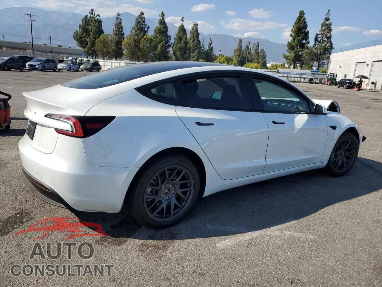 TESLA MODEL 3 2025 - 5YJ3E1EA2SF049629