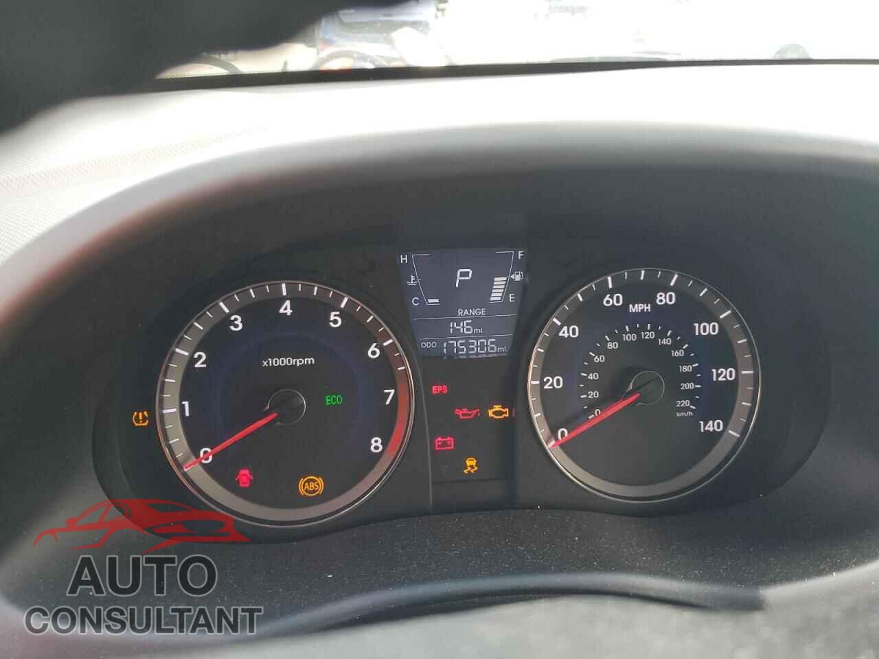 HYUNDAI ACCENT 2013 - KMHCU5AE2DU078380