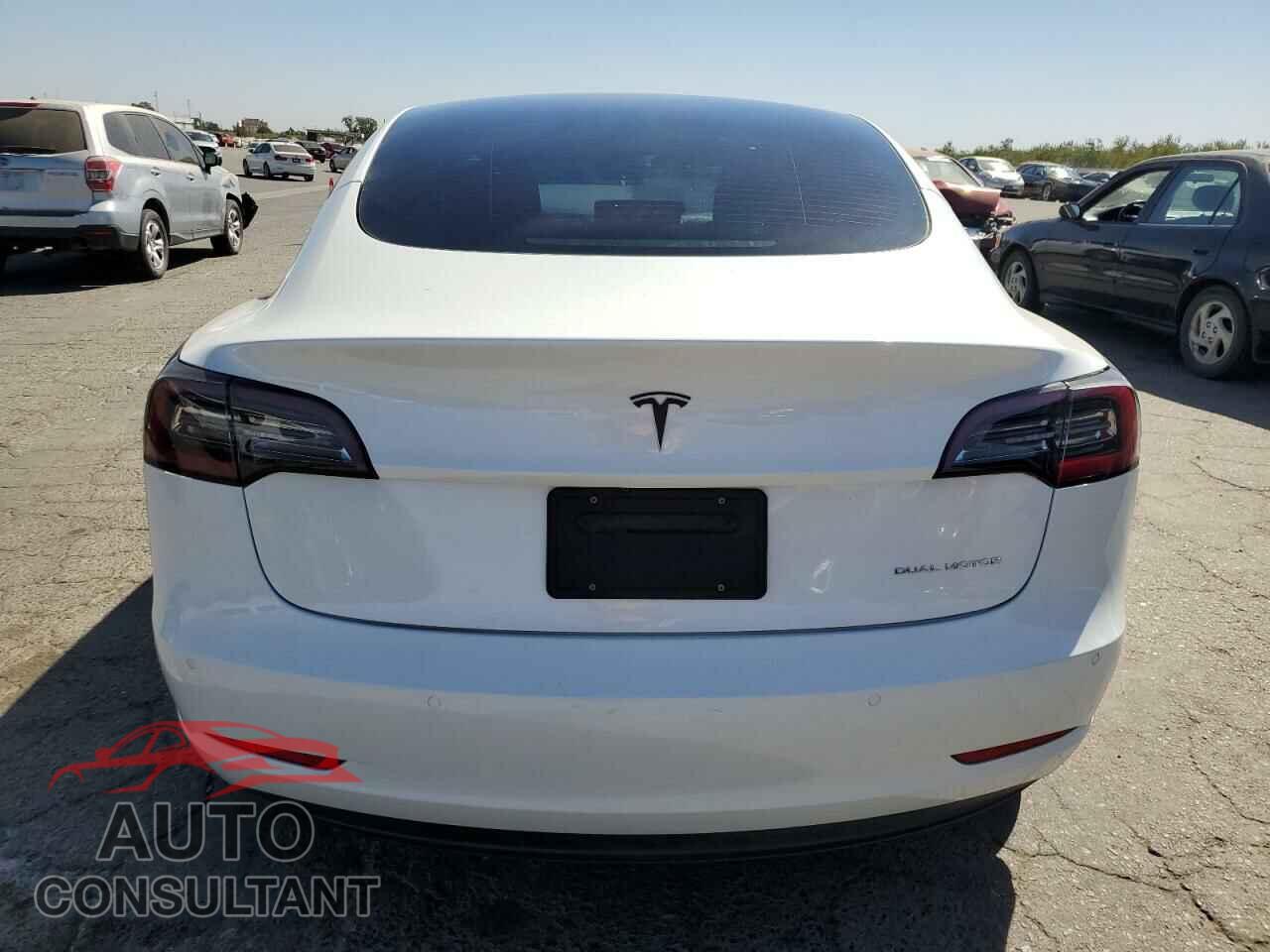 TESLA MODEL 3 2021 - 5YJ3E1EB5MF072009