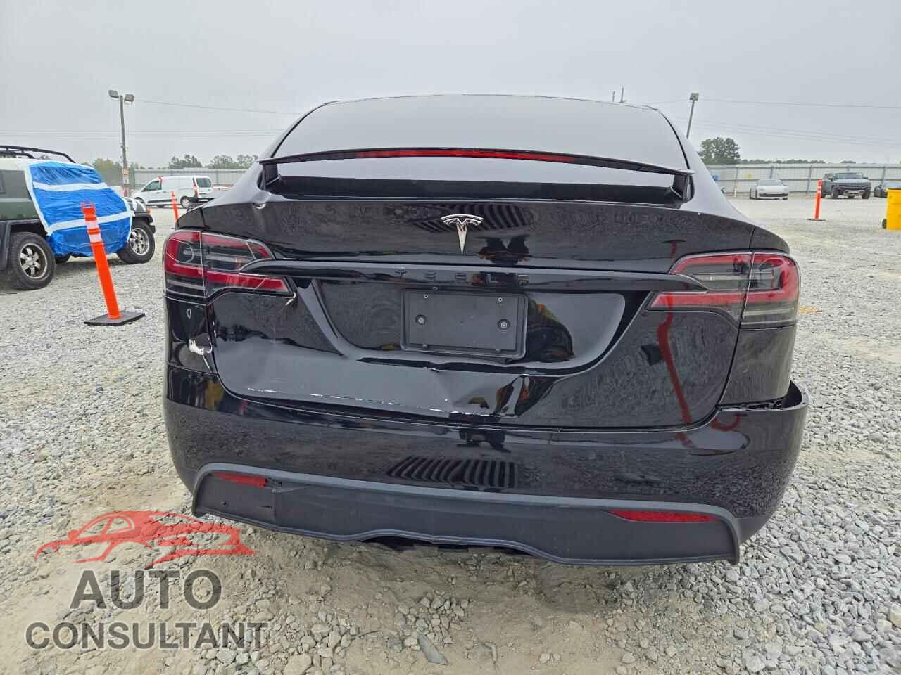 TESLA MODEL X 2023 - 7SAXCBE55PF375600