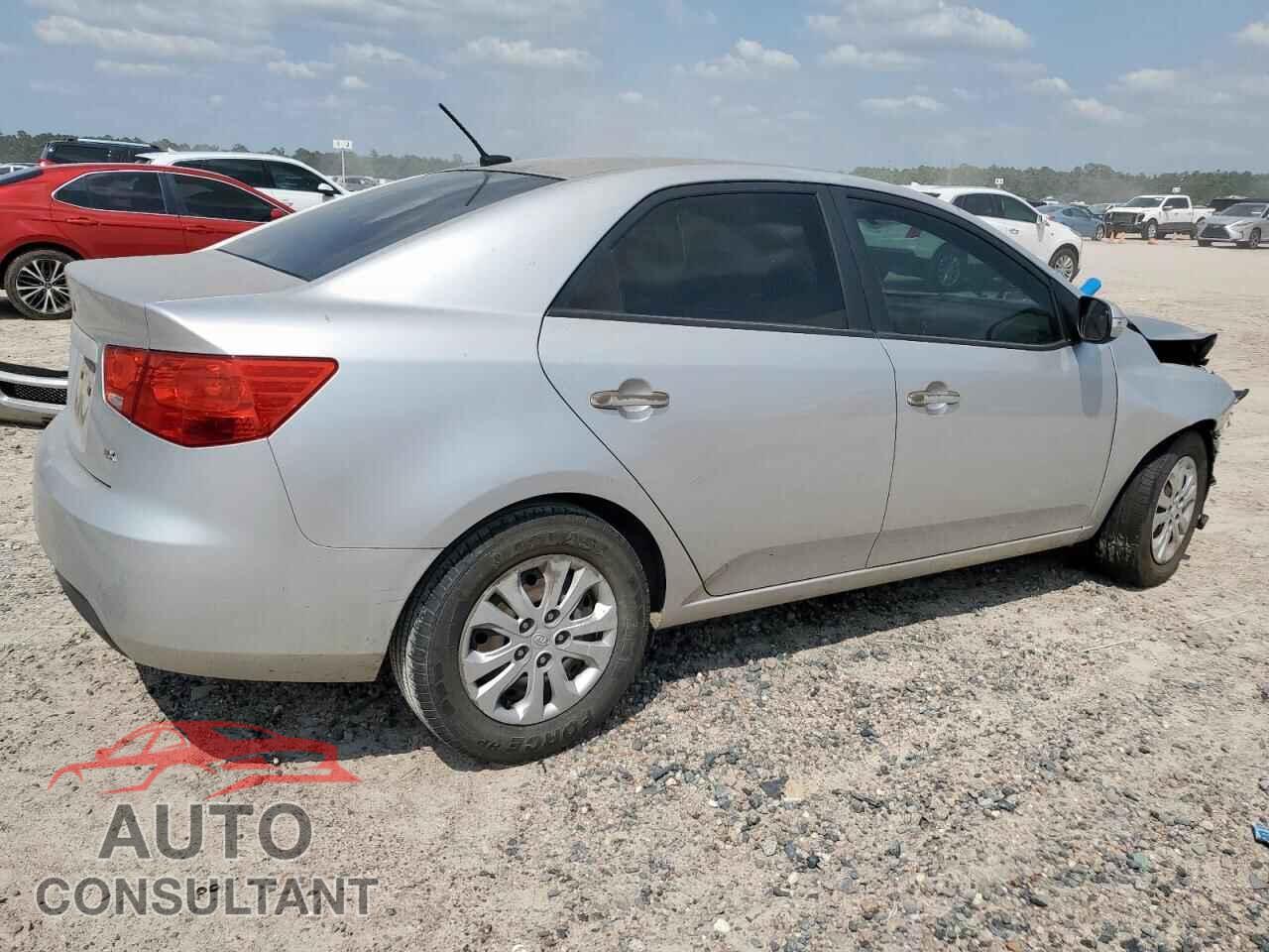 KIA FORTE 2010 - KNAFU4A29A5055893