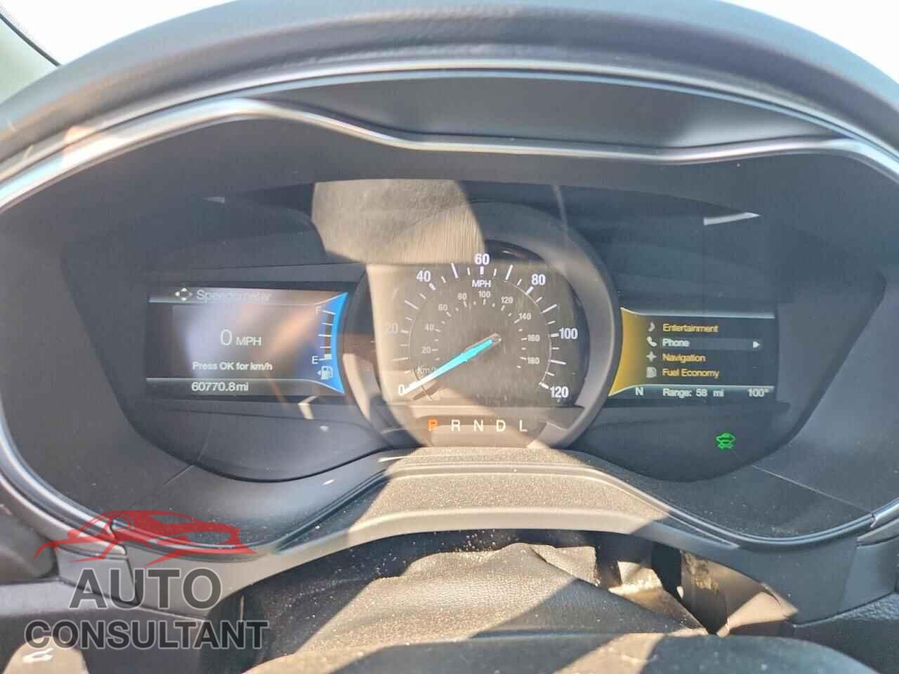 FORD FUSION 2020 - 3FA6P0LU2LR171847
