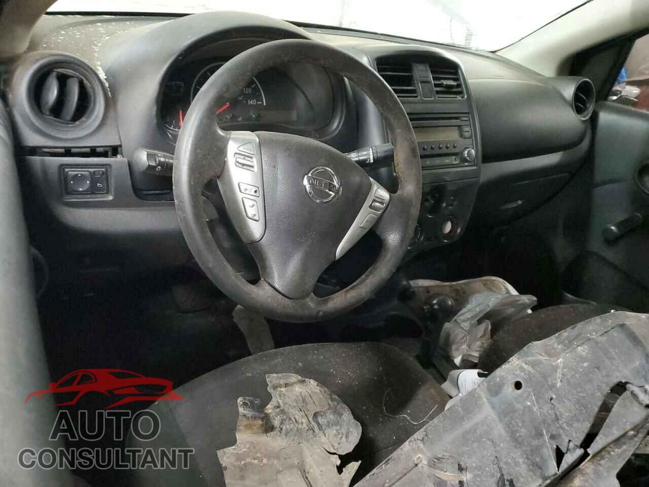 NISSAN VERSA 2017 - 3N1CN7AP1HL905013