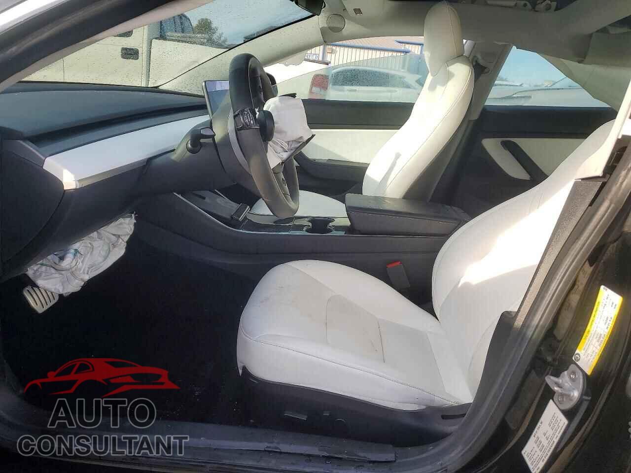 TESLA MODEL 3 2019 - 5YJ3E1EB2KF522499