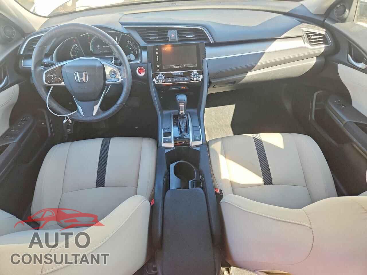 HONDA CIVIC 2017 - 2HGFC2F77HH540083