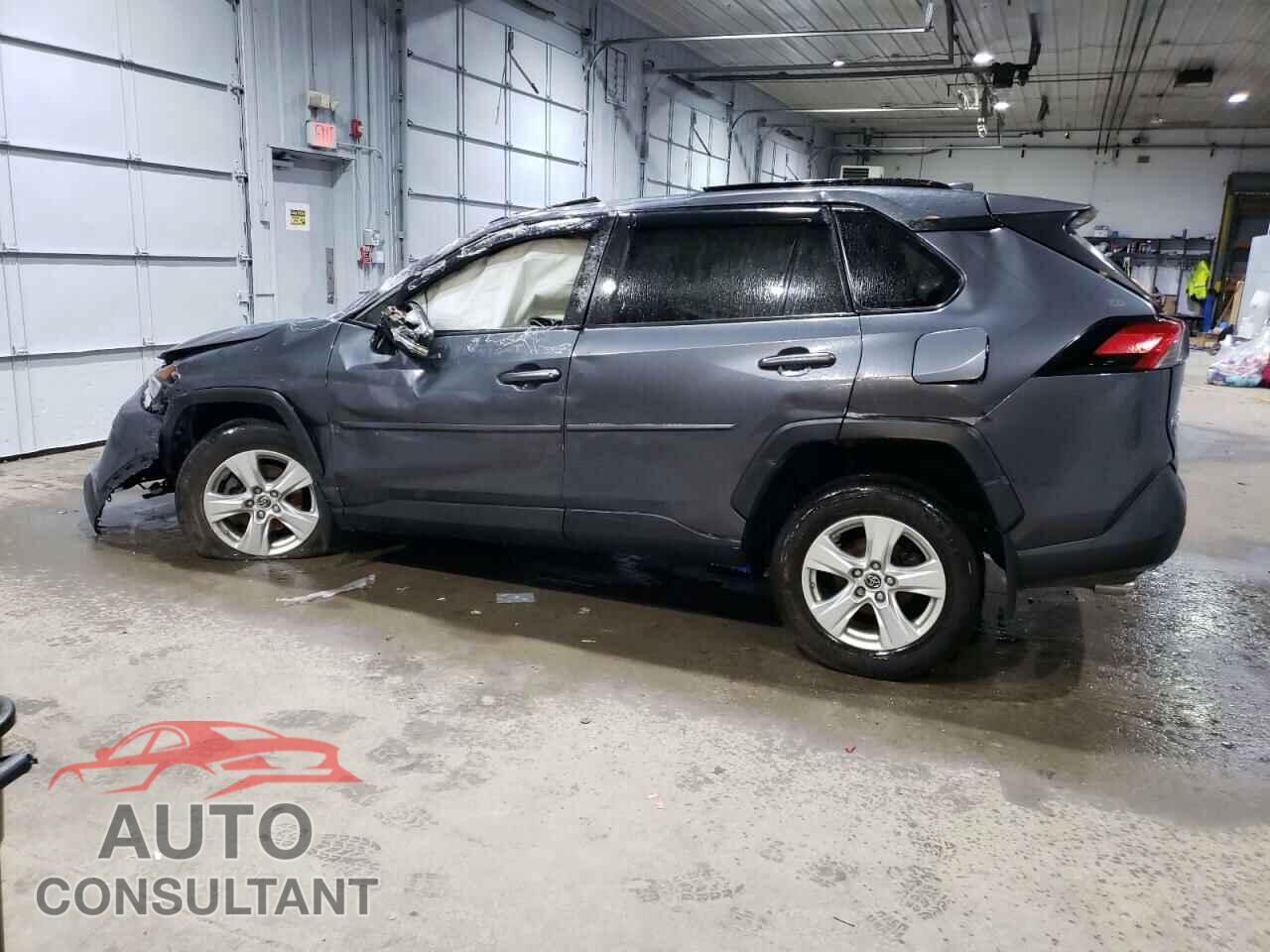 TOYOTA RAV4 2019 - JTMP1RFV7KD028795