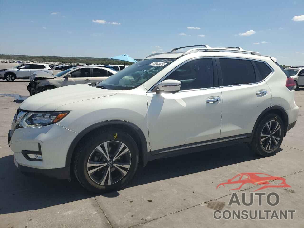 NISSAN ROGUE 2018 - 5N1AT2MT5JC805466