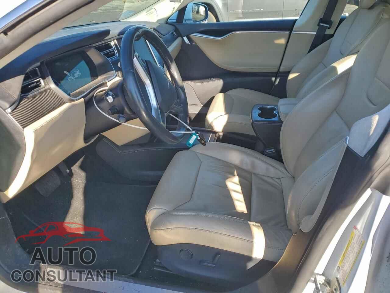 TESLA MODEL S 2017 - 5YJSA1E21HF200260