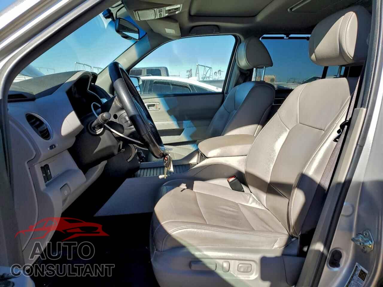 HONDA PILOT 2013 - 5FNYF4H97DB020667