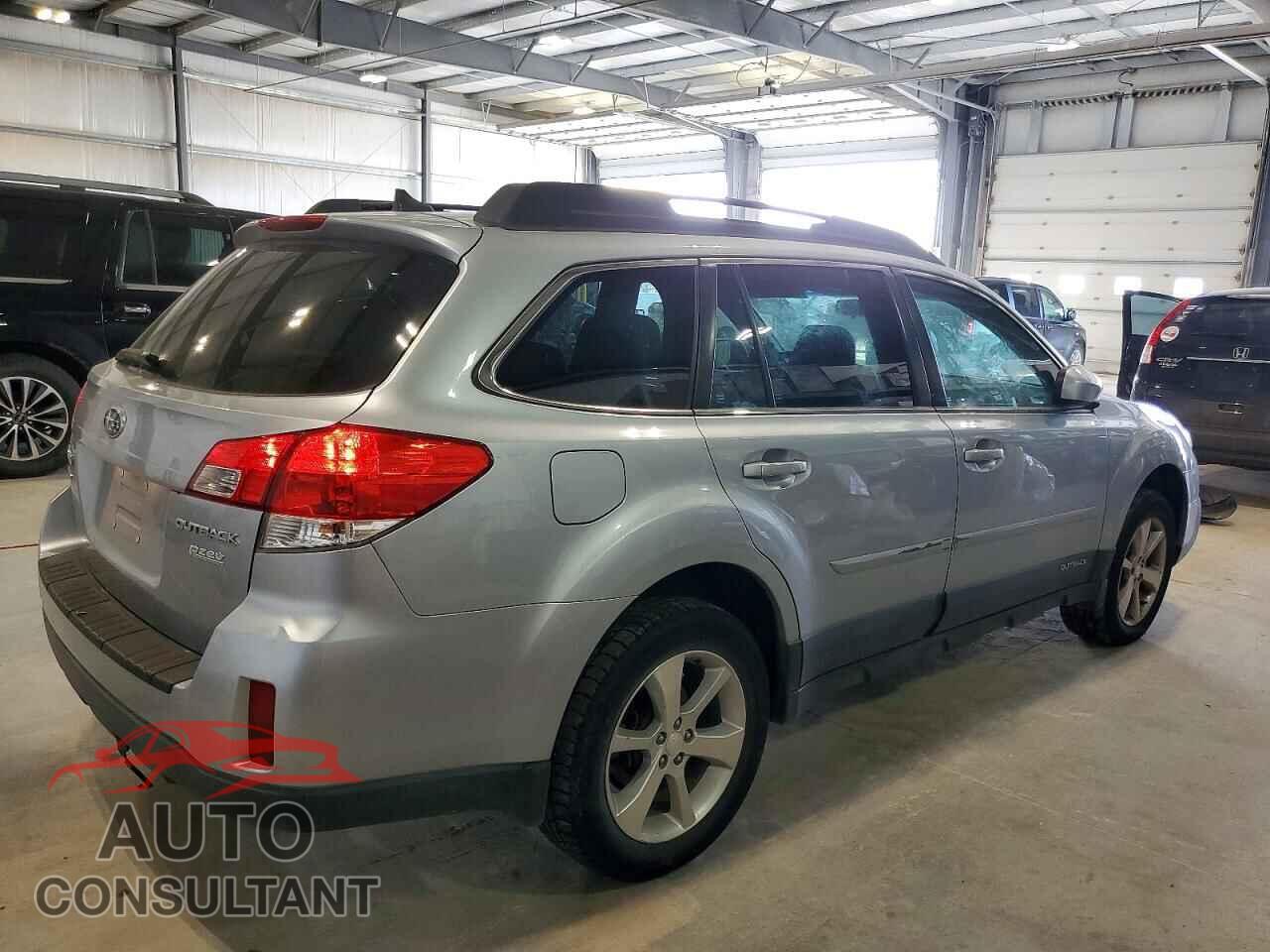 SUBARU OUTBACK 2013 - 4S4BRBJC4D3220681