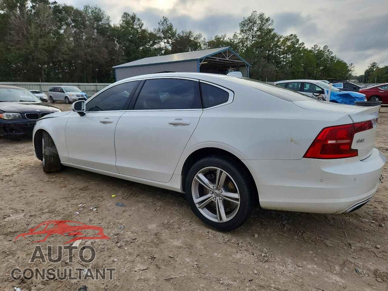VOLVO S90 2018 - LVY982AK8JP023409