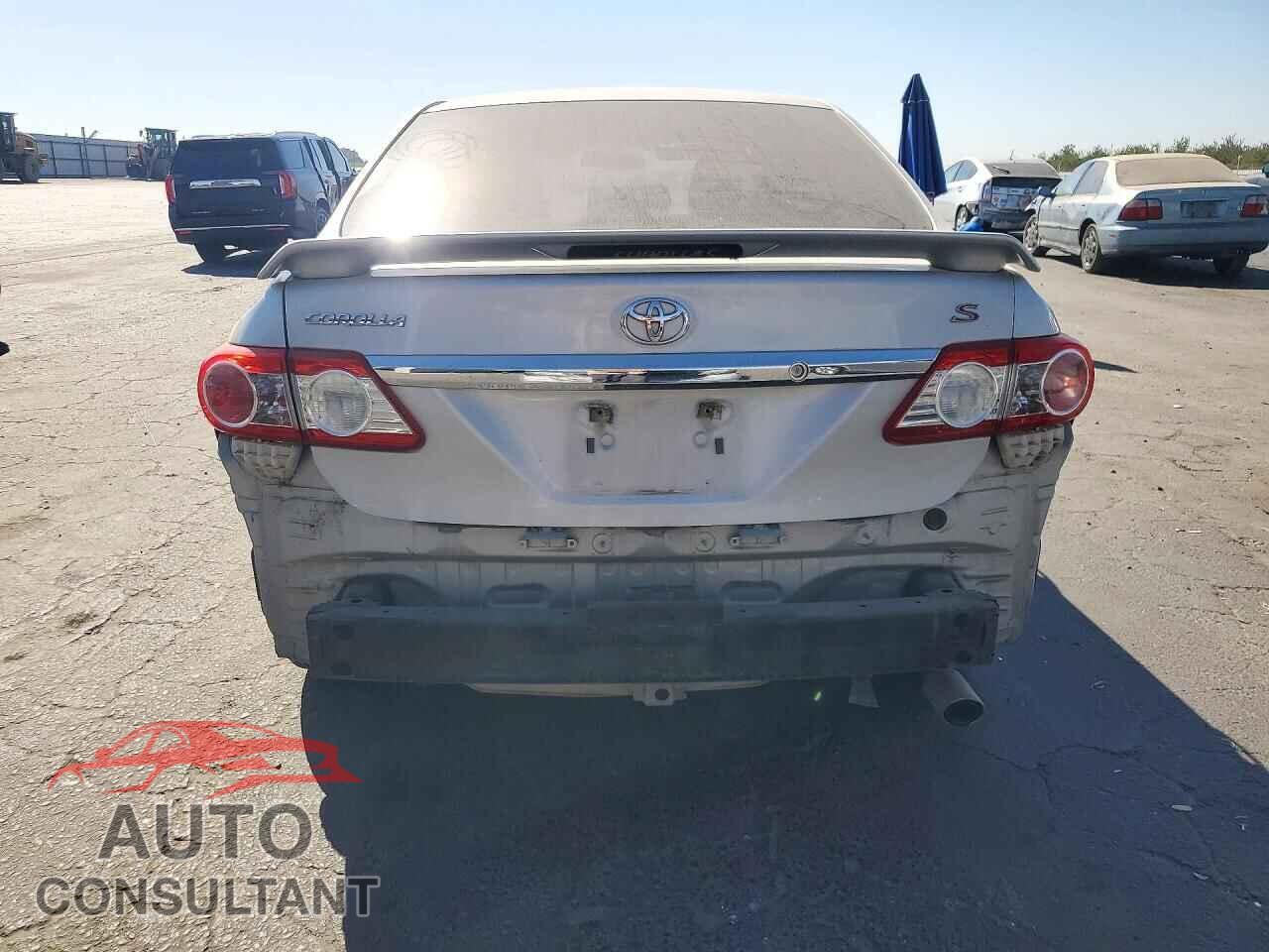 TOYOTA COROLLA 2013 - 5YFBU4EE7DP224595