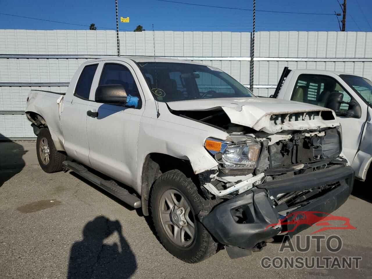 TOYOTA TUNDRA 2015 - 5TFRM5F15FX089251