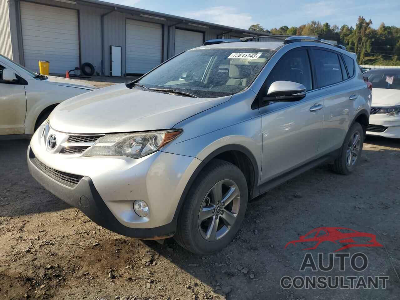 TOYOTA RAV4 2015 - JTMWFREV8FJ044624