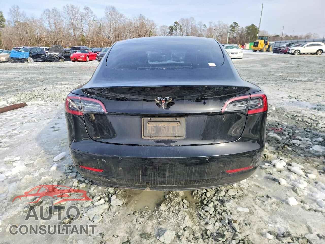 TESLA MODEL 3 2021 - 5YJ3E1EA2MF047009
