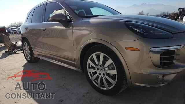 PORSCHE CAYENNE 2017 - WP1AB2A26HLA50470