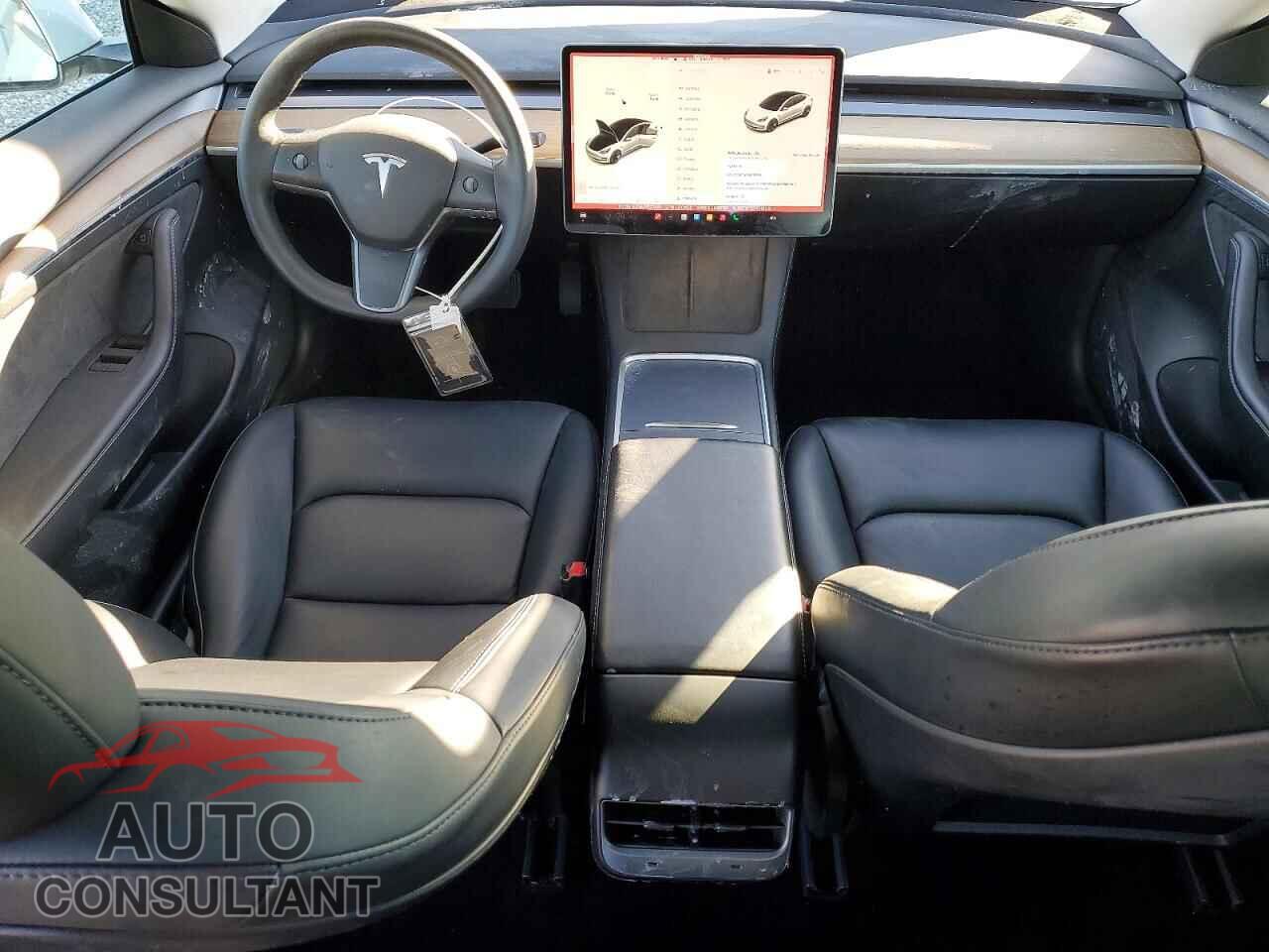 TESLA MODEL 3 2021 - 5YJ3E1EA4MF027411