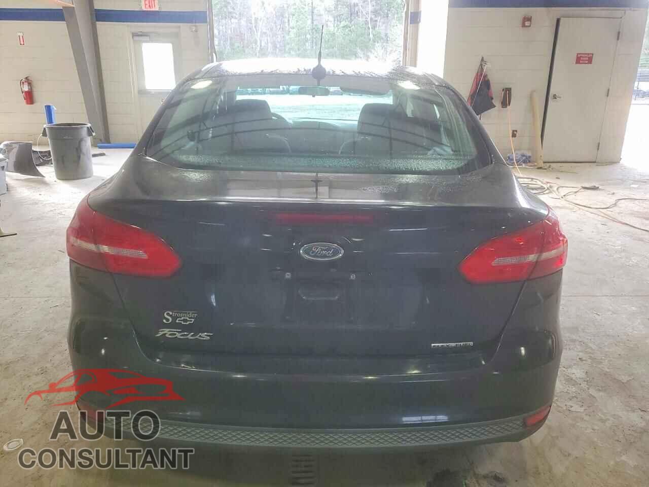 FORD FOCUS 2015 - 1FADP3E27FL286449