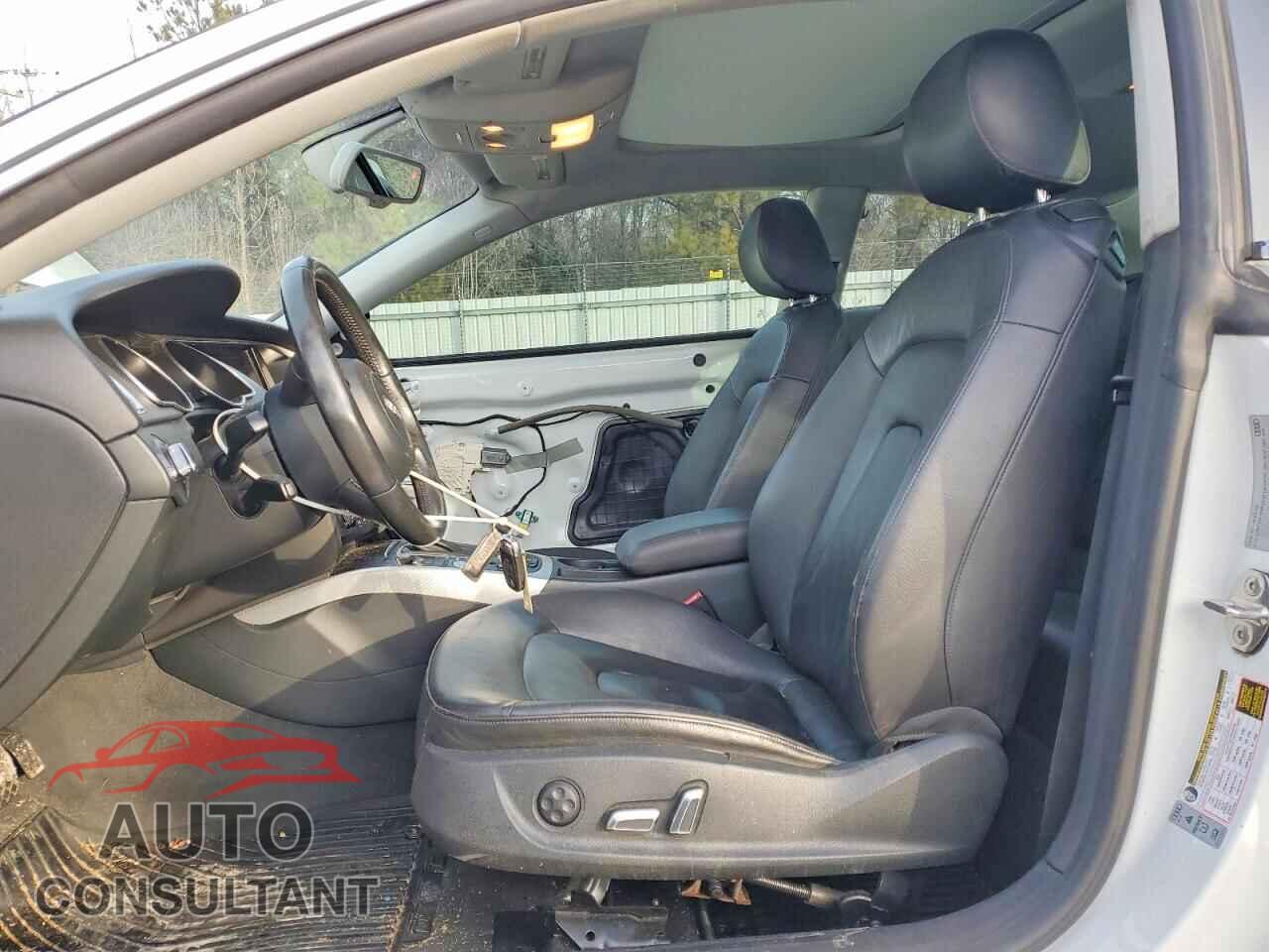 AUDI A5 2014 - WAULFAFR1EA045115