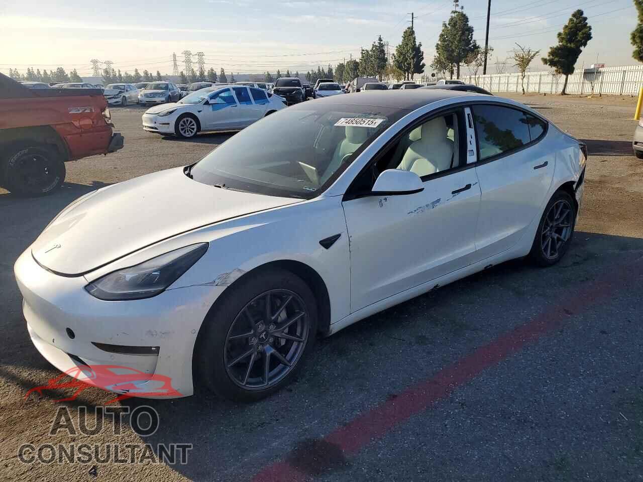 TESLA MODEL 3 2021 - 5YJ3E1EB6MF053484