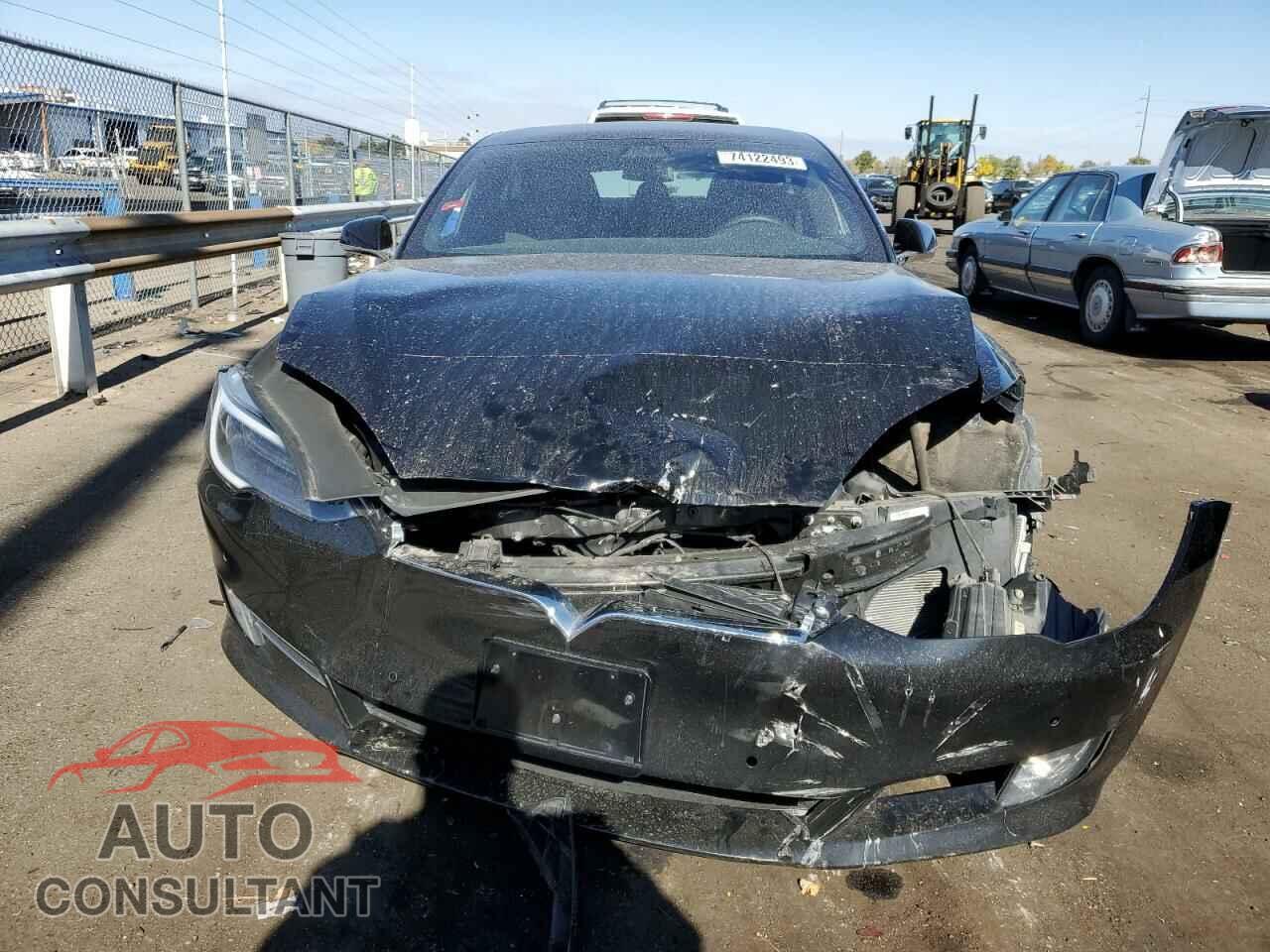 TESLA MODEL S 2018 - 5YJSA1E20JF286165