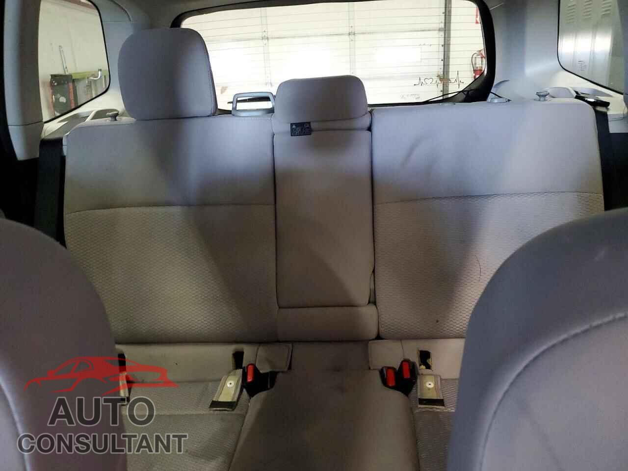 SUBARU FORESTER 2017 - JF2SJAGC8HH456015