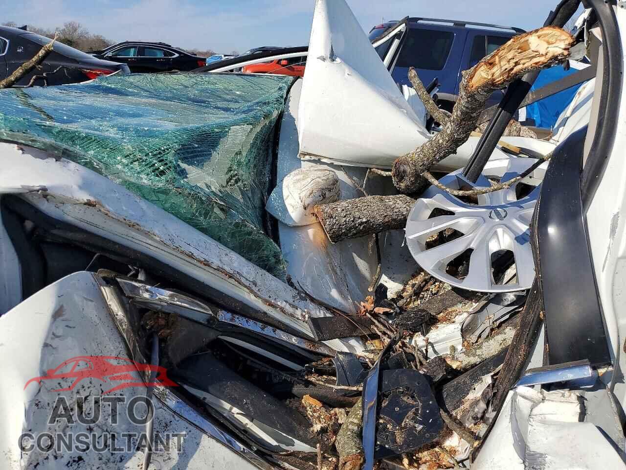 NISSAN ROGUE 2018 - KNMAT2MT7JP558755