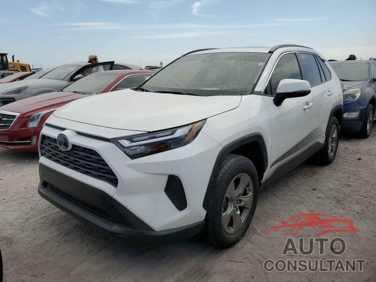 TOYOTA RAV4 2023 - JTMRWRFV8PD176875