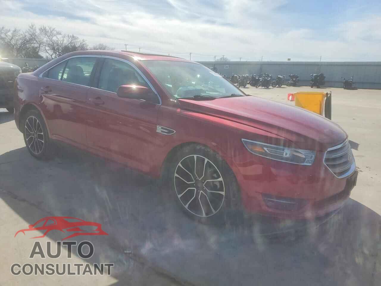 FORD TAURUS 2017 - 1FAHP2E86HG135100