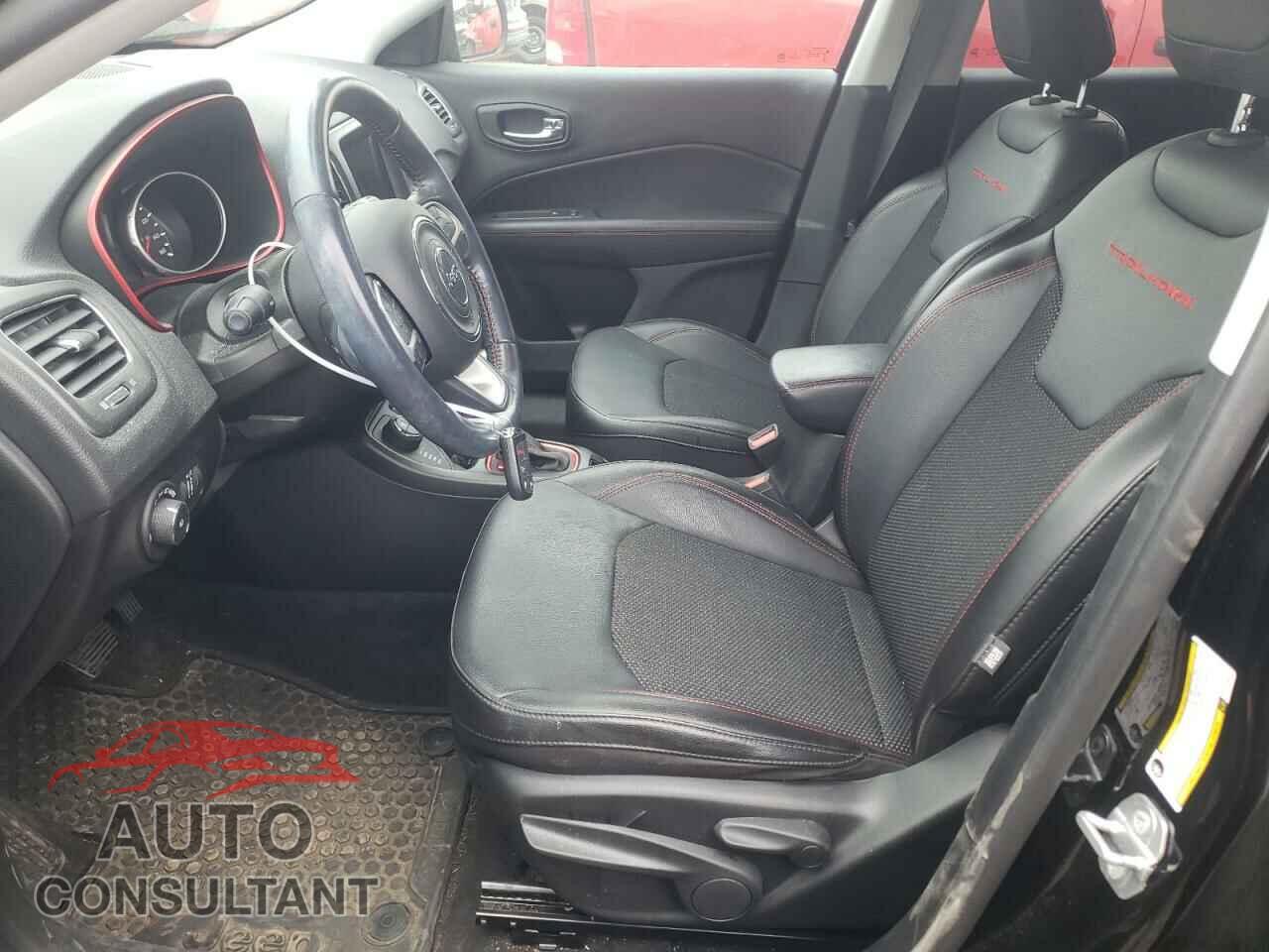 JEEP COMPASS 2020 - 3C4NJDDB4LT156927