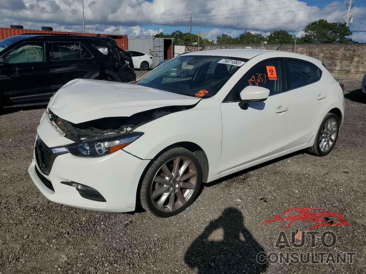 MAZDA 3 2017 - 3MZBN1L70HM126549