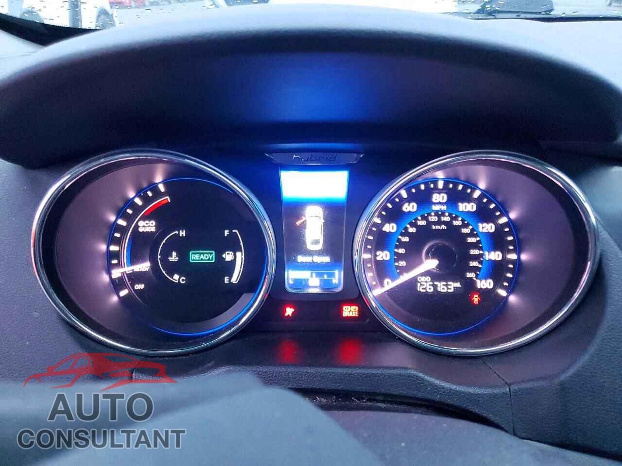 HYUNDAI SONATA 2013 - KMHEC4A49DA087883