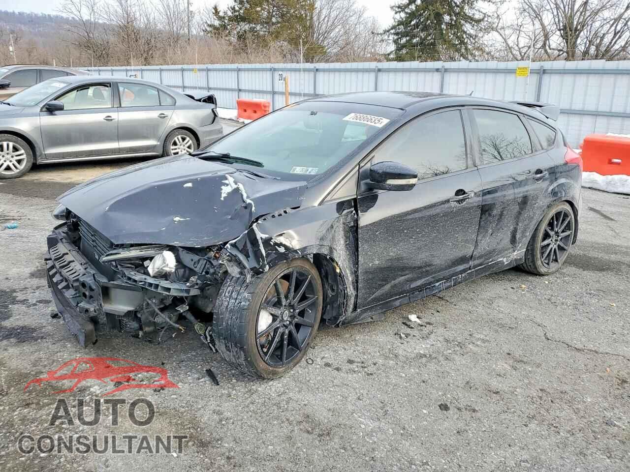 FORD FOCUS 2017 - 1FADP3L9XHL240794