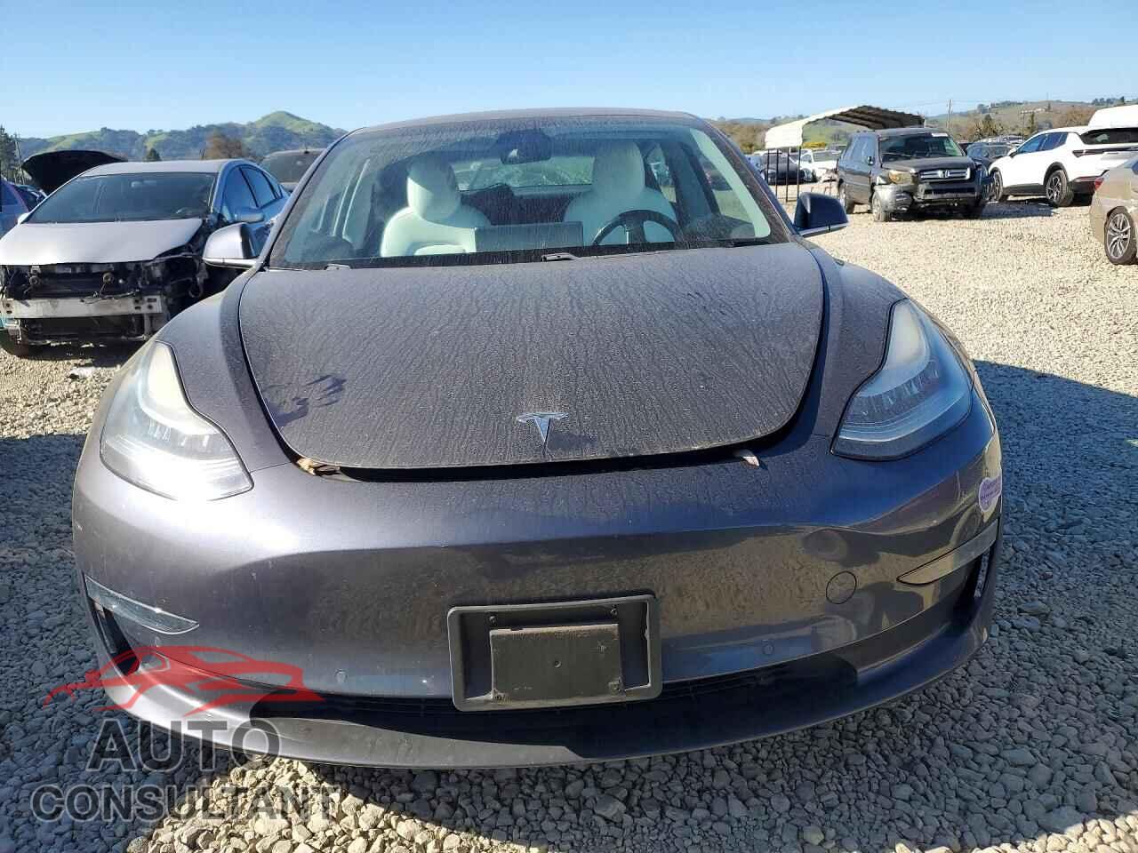 TESLA MODEL 3 2018 - 5YJ3E1EA1JF178069