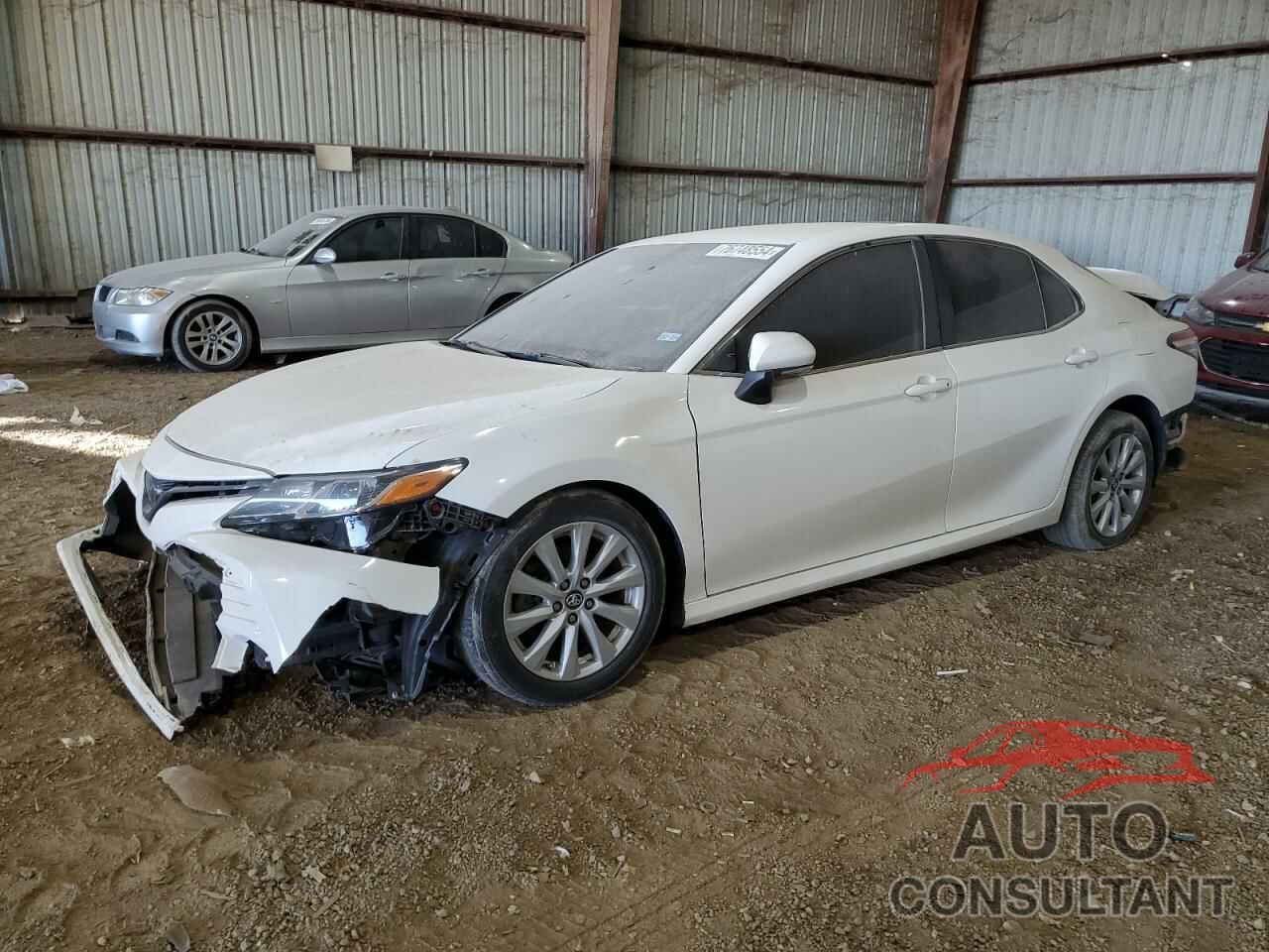 TOYOTA CAMRY 2019 - 4T1B11HK3KU256366