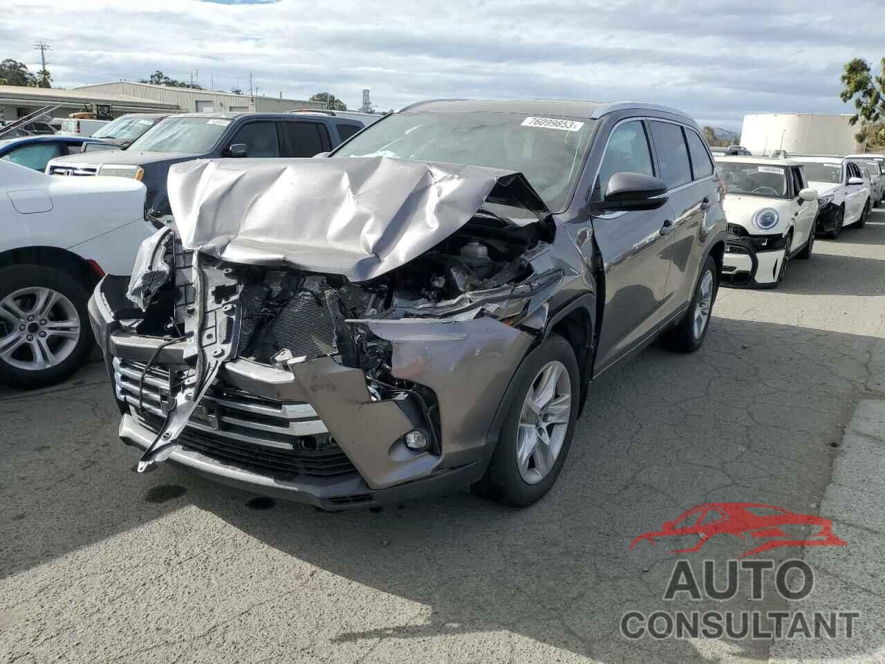 TOYOTA HIGHLANDER 2019 - 5TDYZRFHXKS289379