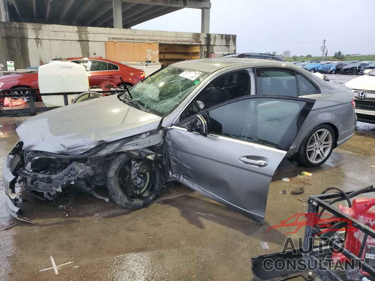 MERCEDES-BENZ C-CLASS 2009 - WDDGF56X79R045319
