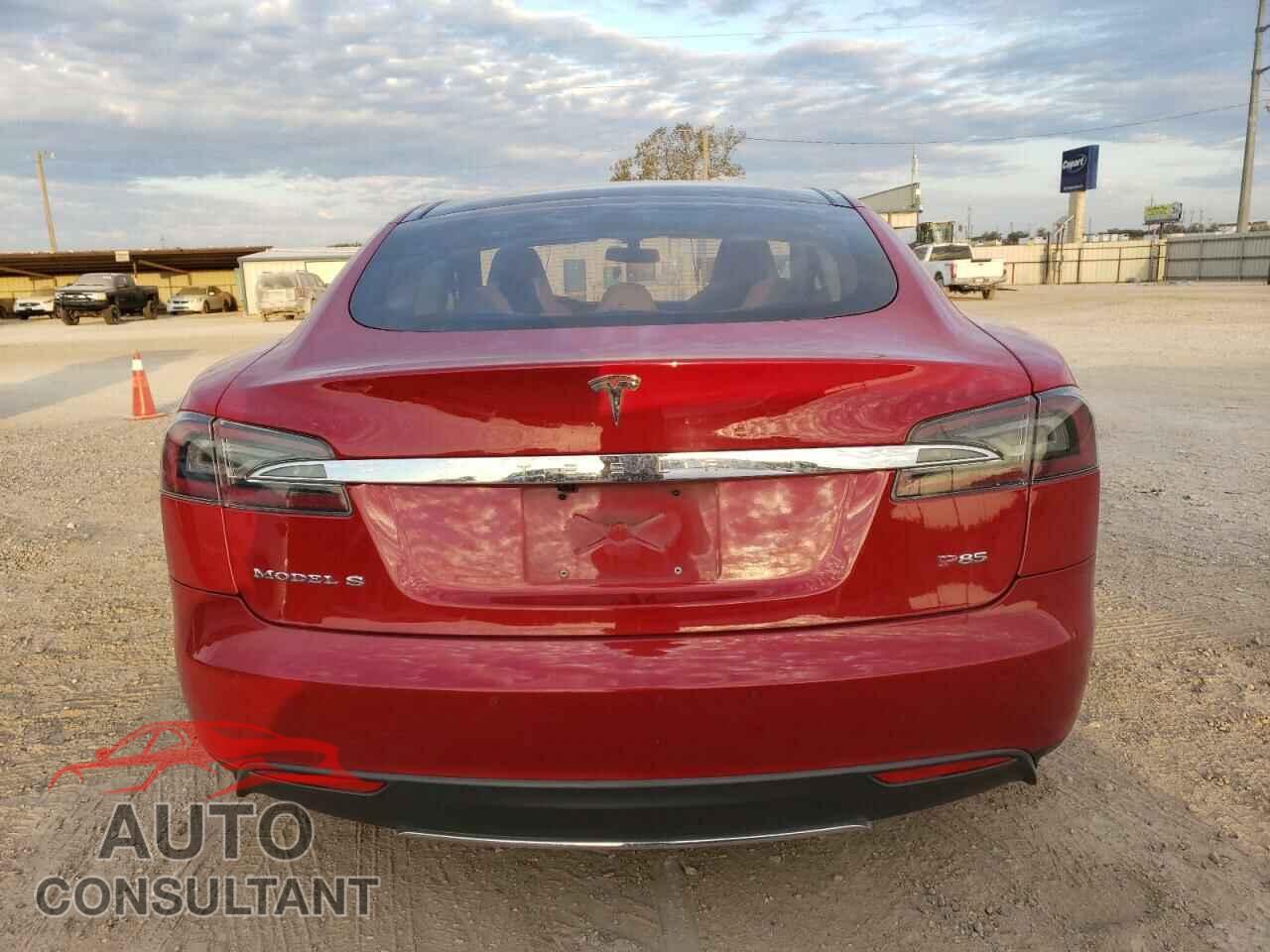 TESLA MODEL S 2013 - 5YJSA1CP7DFP26059