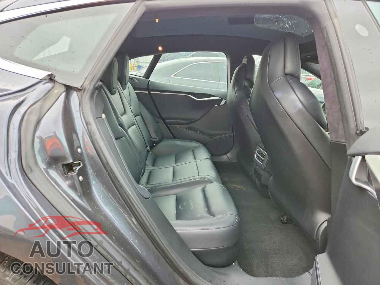 TESLA MODEL S 2017 - 5YJSA1E27HF217306