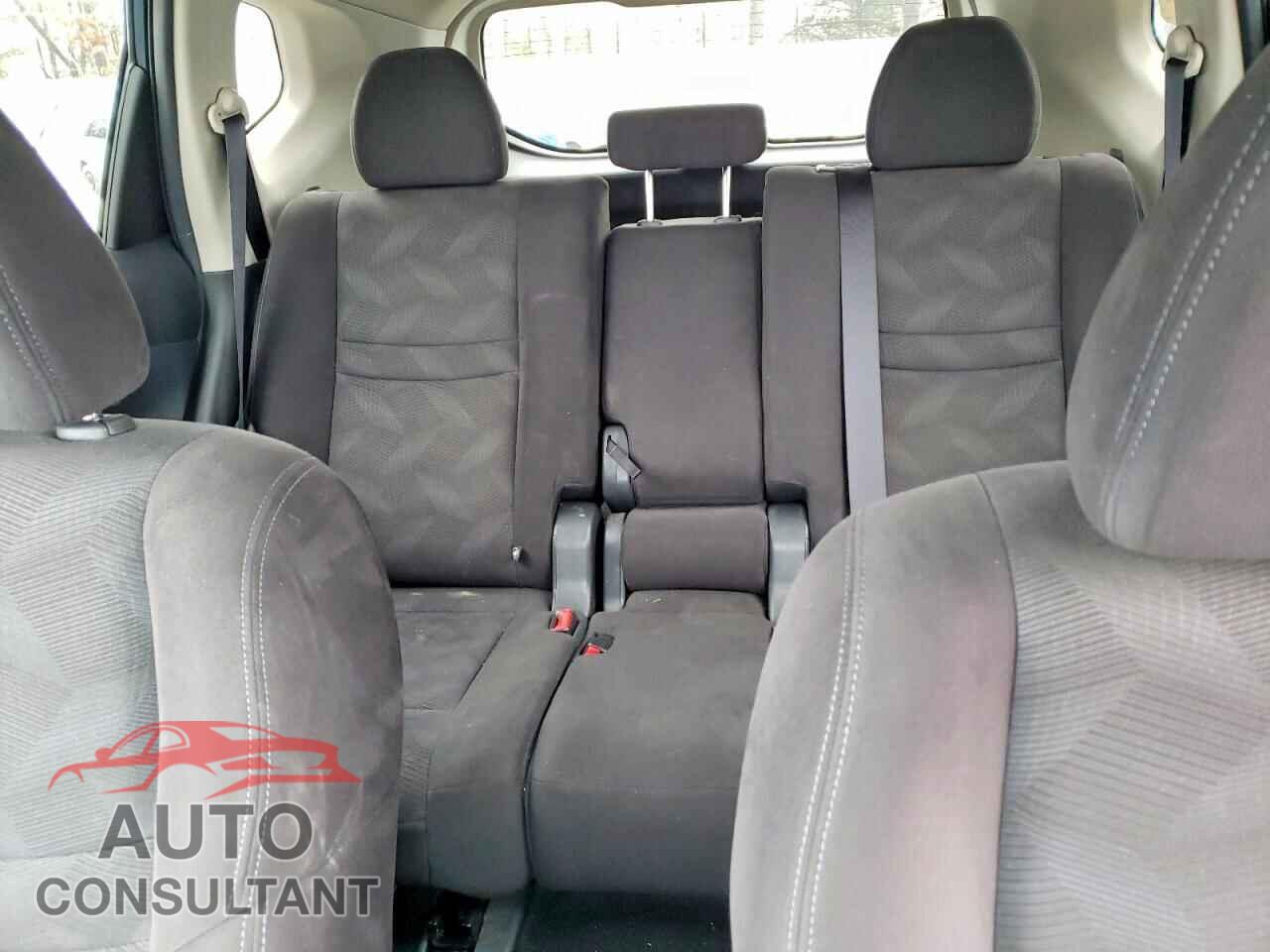 NISSAN ROGUE 2015 - KNMAT2MV7FP547182