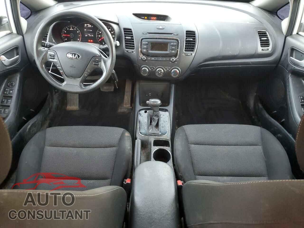 KIA FORTE 2017 - 3KPFK4A74HE062656