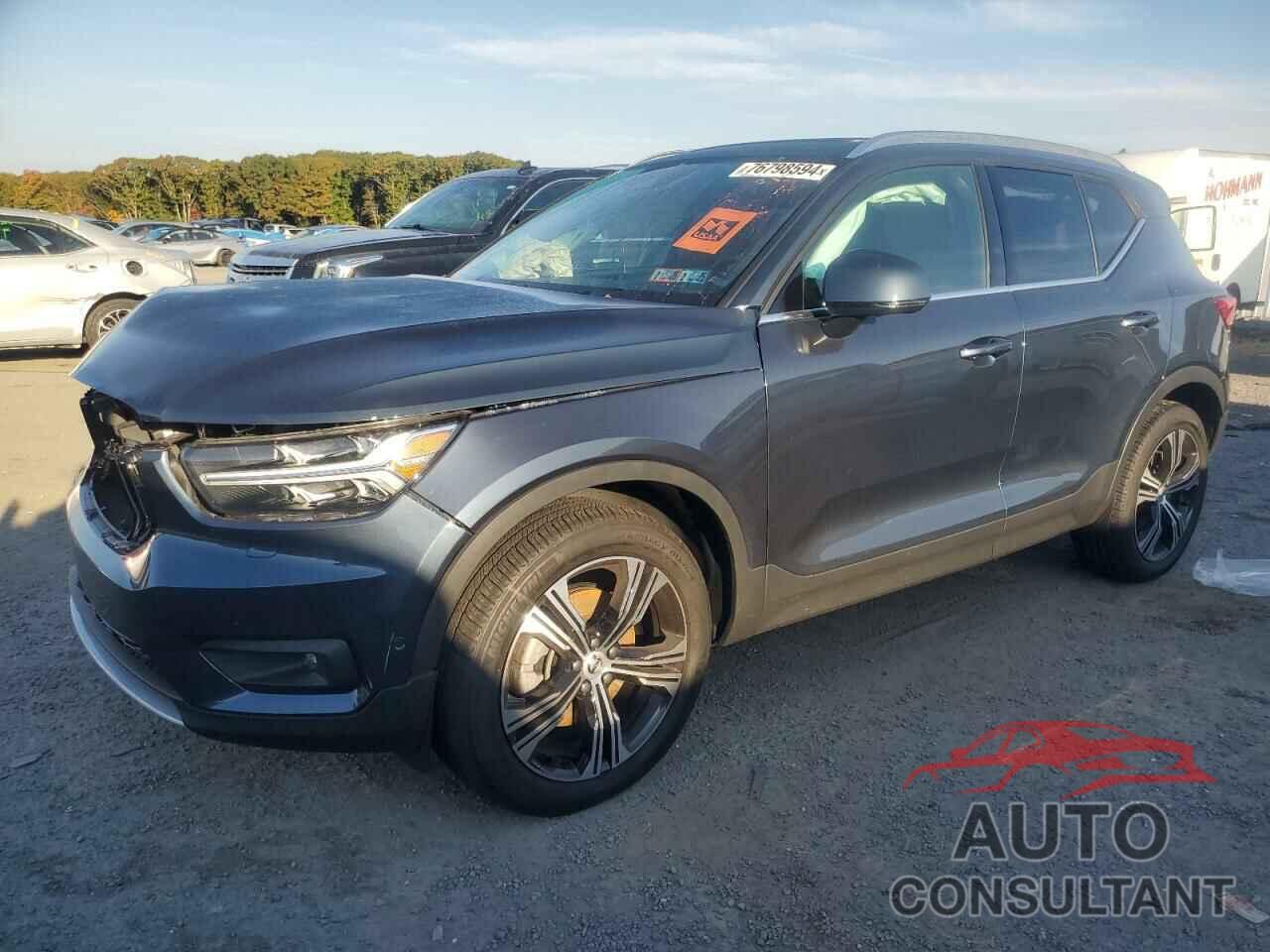 VOLVO XC40 2022 - YV4162UL0N2733631