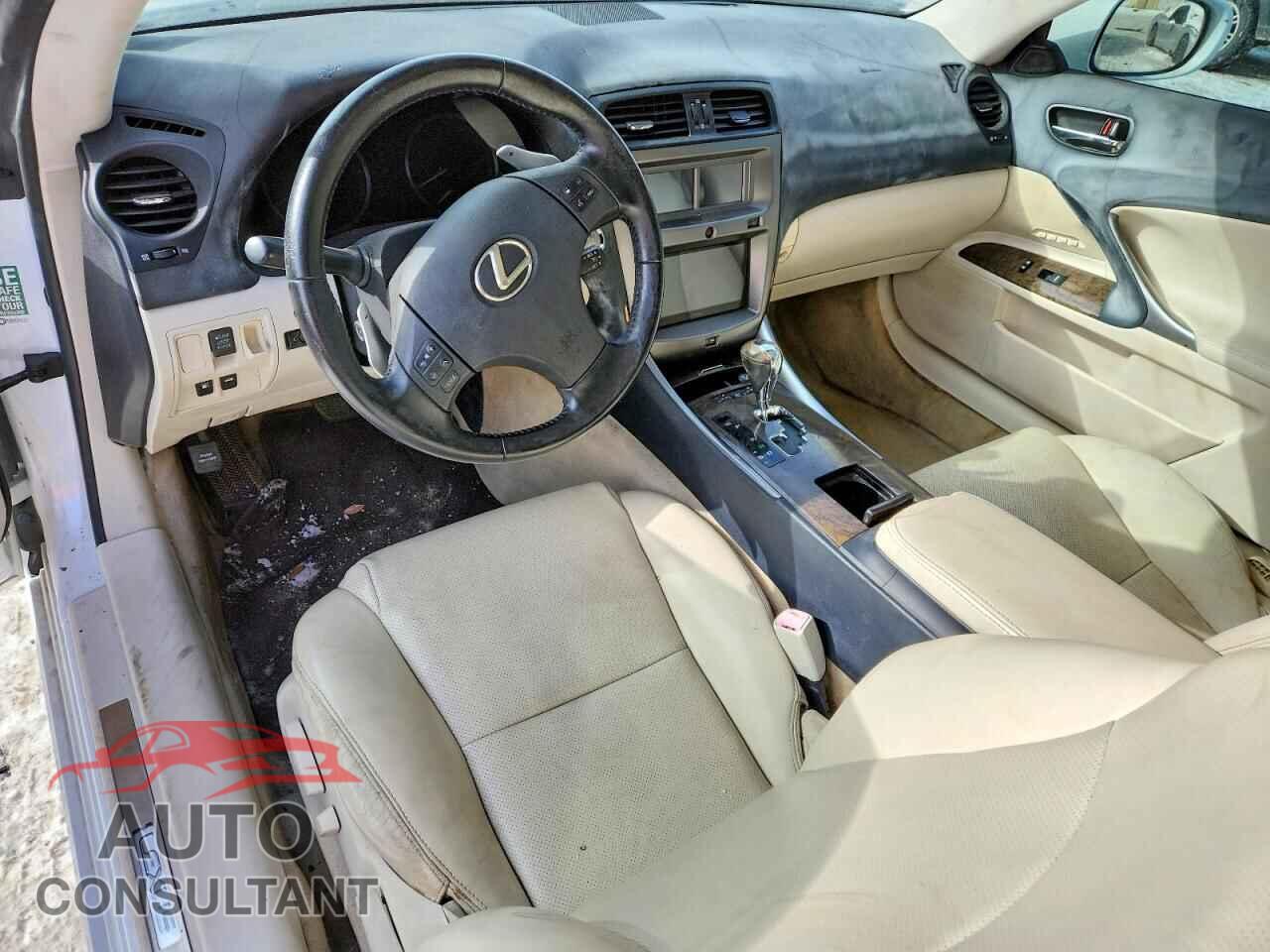 LEXUS IS 2010 - JTHFF2C29A2506125